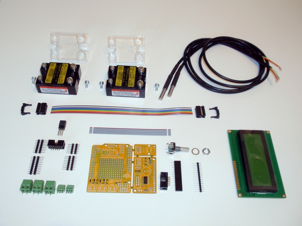 You can buy all these parts in one go, but if you already have some components, you can also order them separately. A normal shield comes like this: SMD is soldered, solder the connectors yourself. If you want me to solder it for you, you can choose that in the shop.