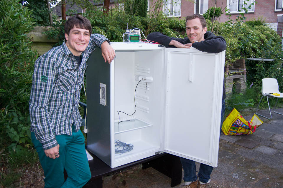 https://www.brewpi.com/wp-content/uploads/2014/07/brewpi-fridge-conversion-51.jpg